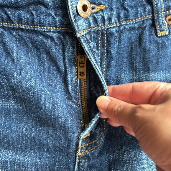 Lucky Brand Women cut off Blue Jean Shorts dark wash Malibu short size 10/30 EUC - Picture 4 of 8